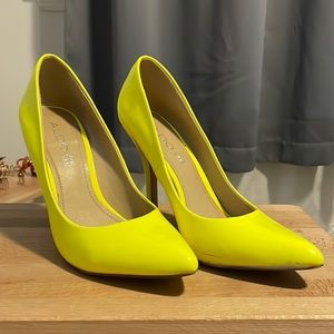 Super comfortable, Neón Also shoes